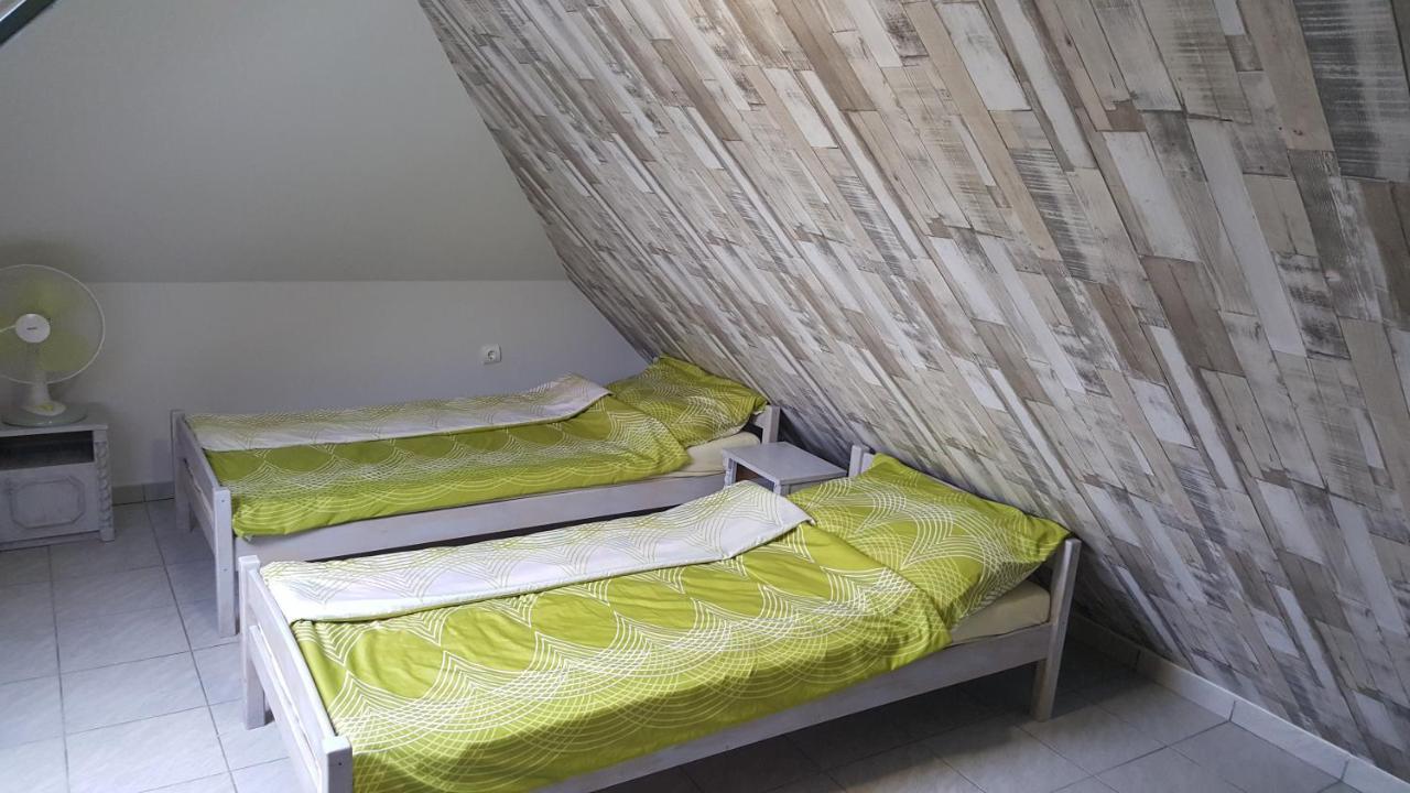 Illaberek apartmanok Hajduszoboszlo Bagian luar foto