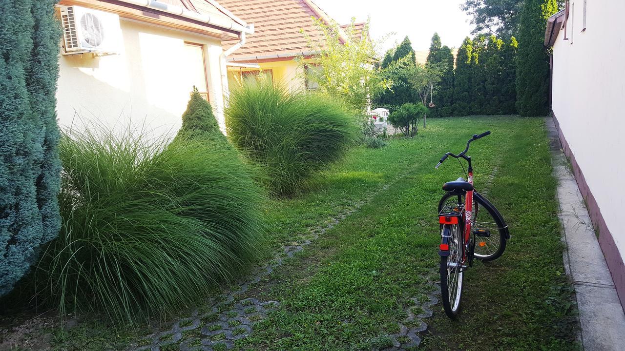 Illaberek apartmanok Hajduszoboszlo Bagian luar foto